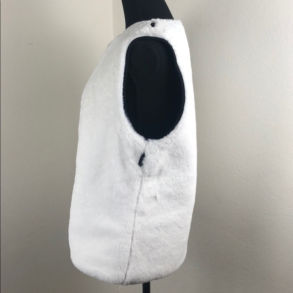 Derek Lam 10 Crosby faux fur vest white size small - Picture 3 of 7